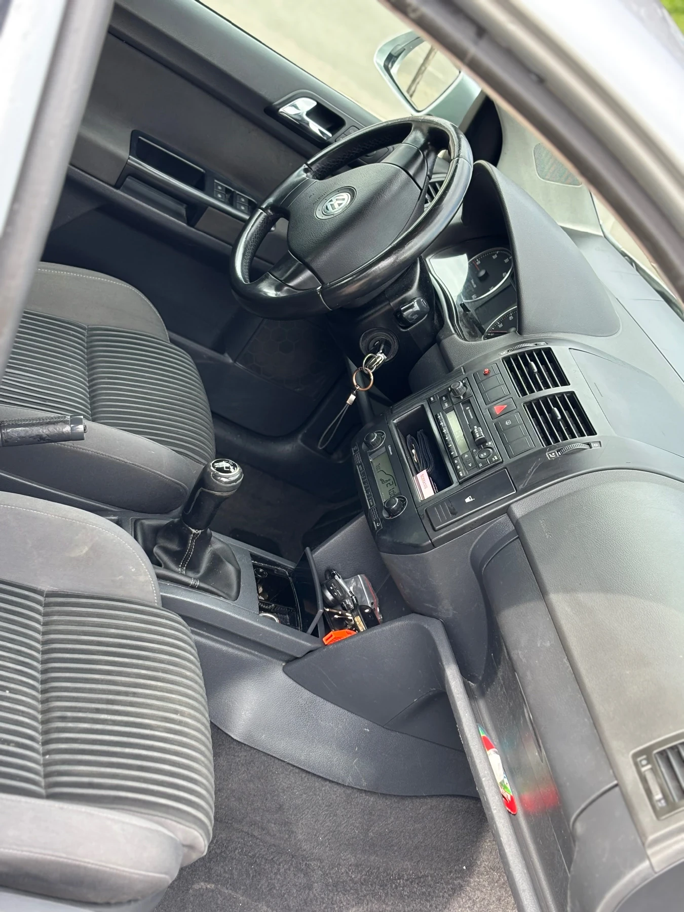 VW Polo 1.4 TDI Facelift перфектна !, снимка 11 - Автомобили и джипове - 54159166