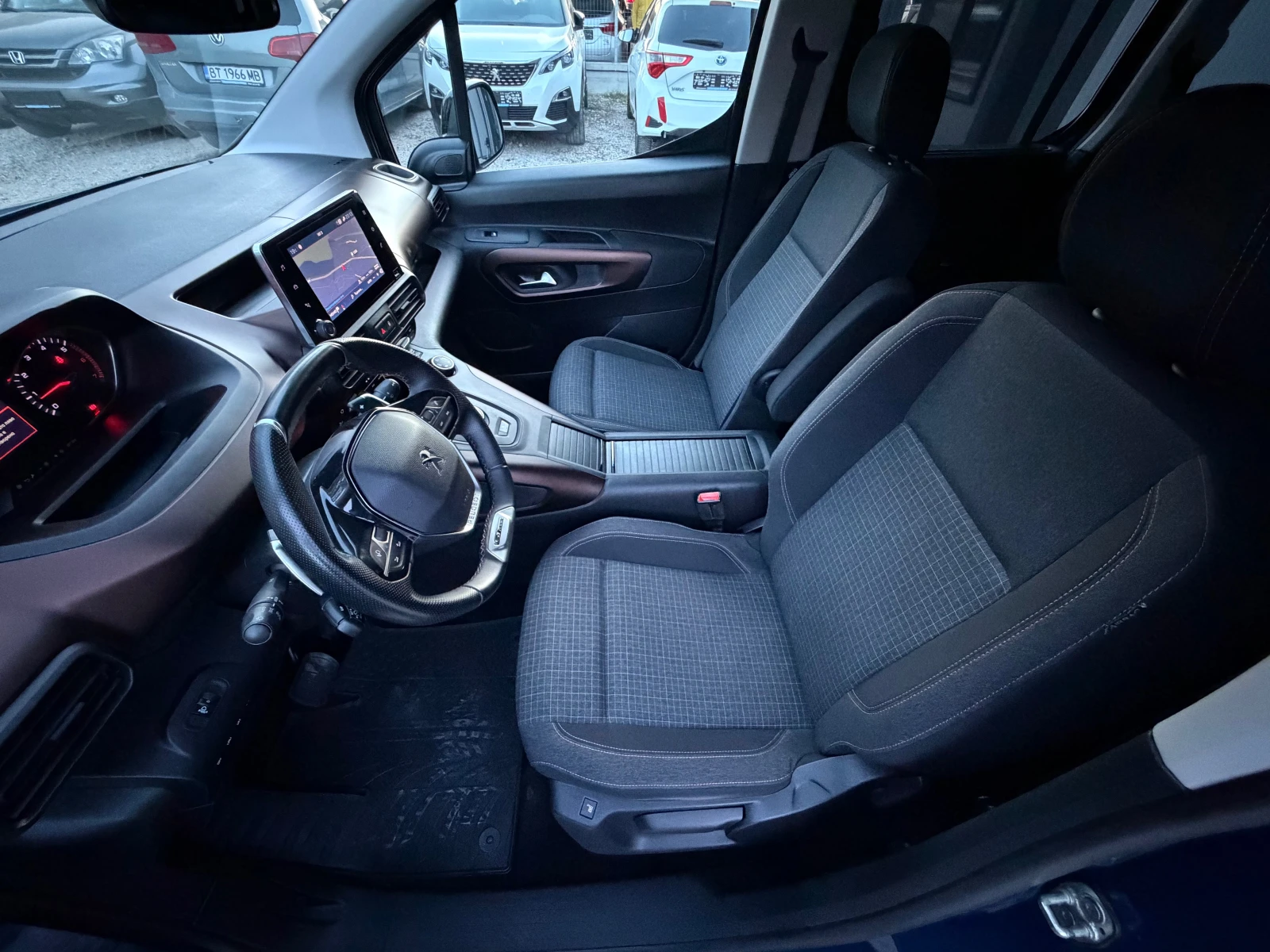 Peugeot Rifter 1.5HDI* GT-line* MAXI* LED* AVTOMAT* EA8, снимка 12 - Автомобили и джипове - 54354716