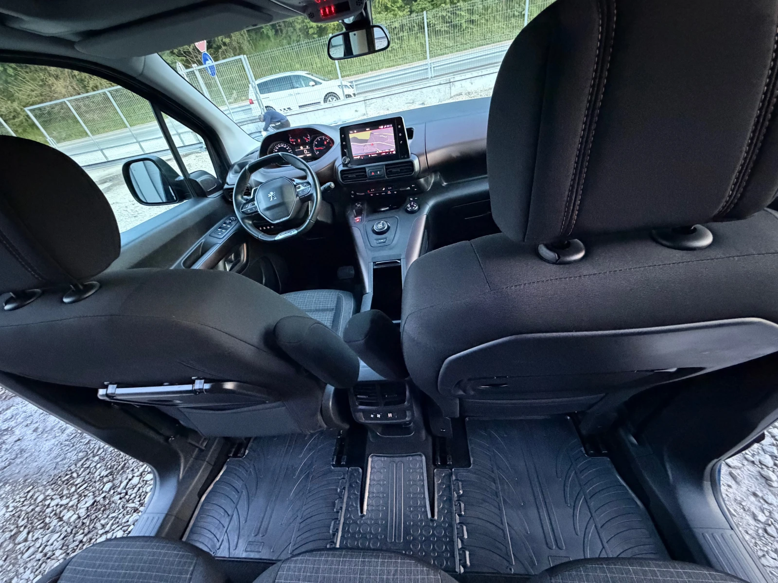 Peugeot Rifter 1.5HDI* GT-line* MAXI* LED* AVTOMAT* EA8, снимка 10 - Автомобили и джипове - 54354716