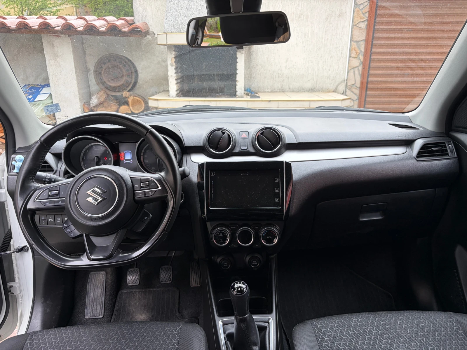 Suzuki Swift GLX, снимка 2 - Автомобили и джипове - 54384159