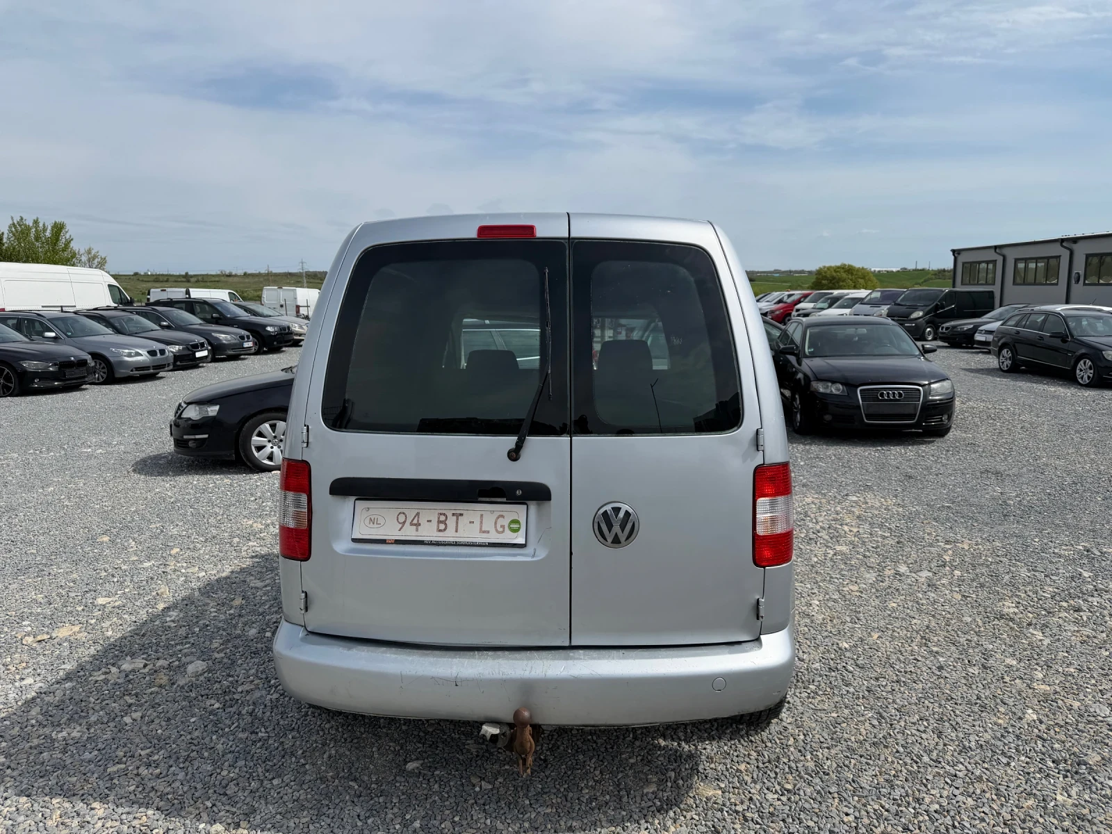 VW Caddy, снимка 4 - Автомобили и джипове - 54397122