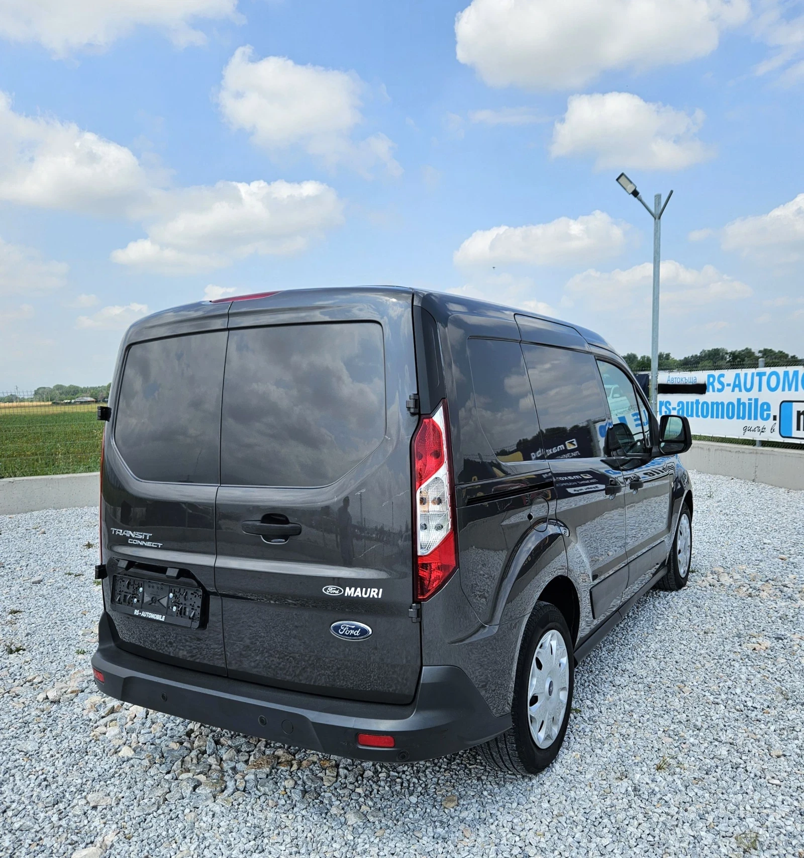 Ford Connect Евро6 150.000км Пълна сервизна история , снимка 5 - Автомобили и джипове - 54528370