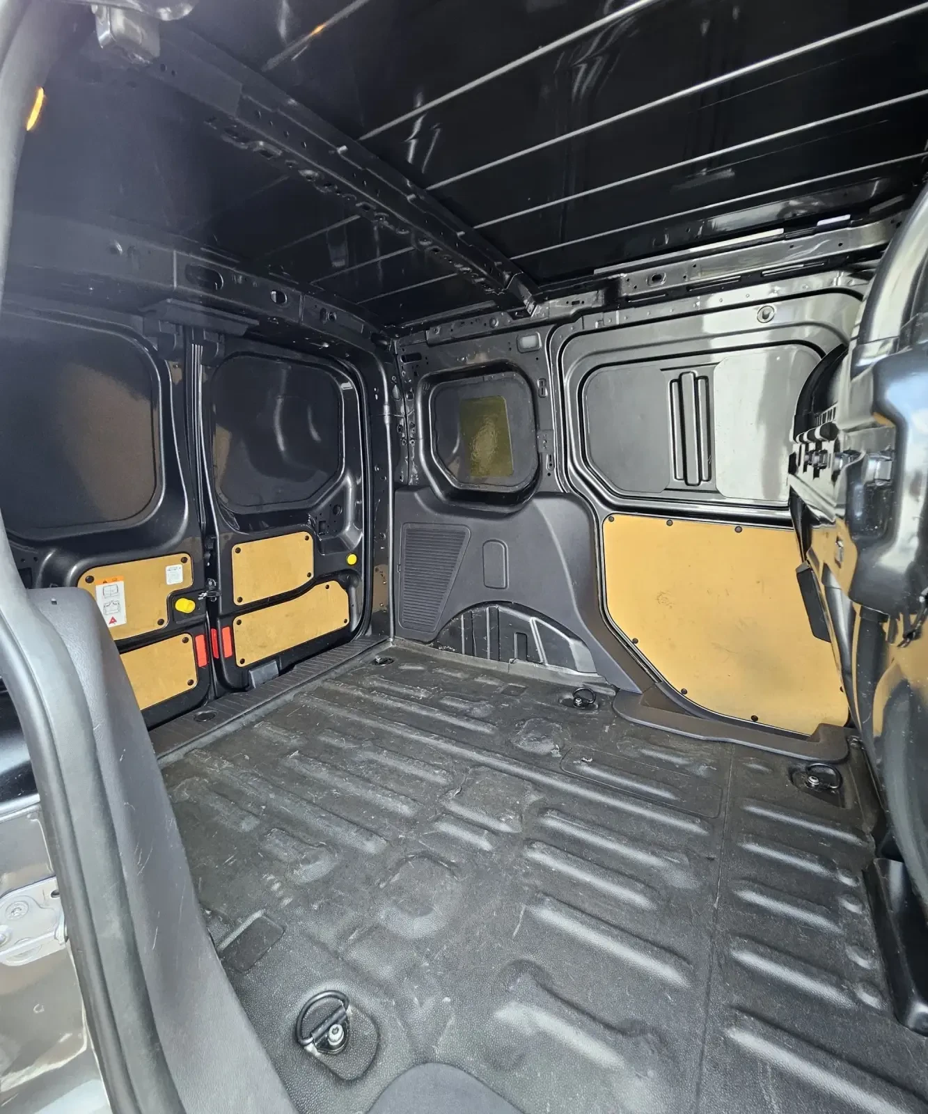 Ford Connect Евро6 150.000км Пълна сервизна история , снимка 14 - Автомобили и джипове - 54528370