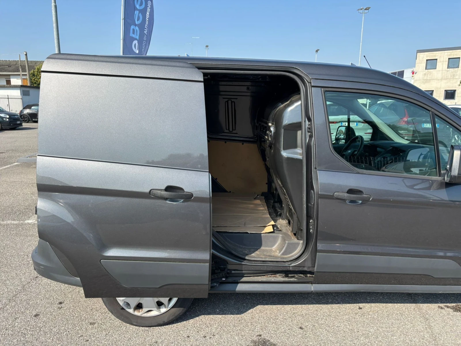 Ford Connect Евро6 150.000км , снимка 17 - Автомобили и джипове - 54528370