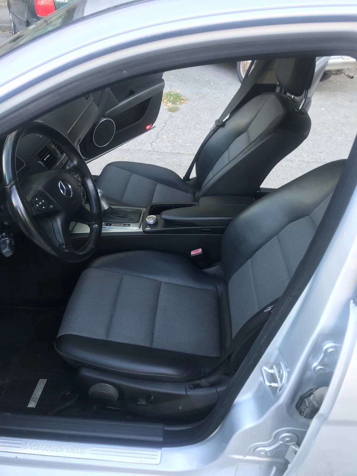 Mercedes-Benz C 220 Cdi AMG Пакет  Avangarde ОМ646, снимка 8 - Автомобили и джипове - 54587058