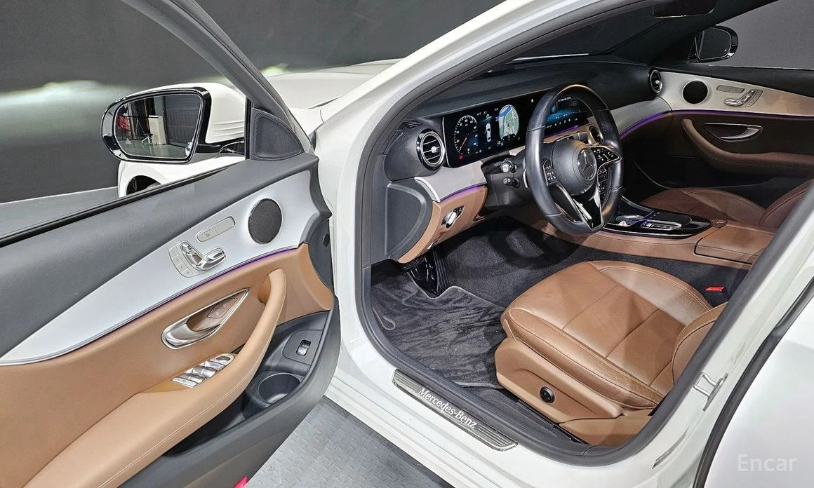 Mercedes-Benz E 250, снимка 10 - Автомобили и джипове - 54602156