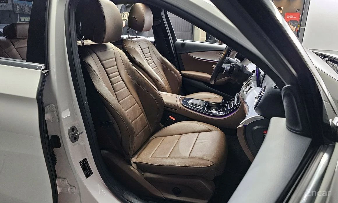 Mercedes-Benz E 250, снимка 12 - Автомобили и джипове - 54602156
