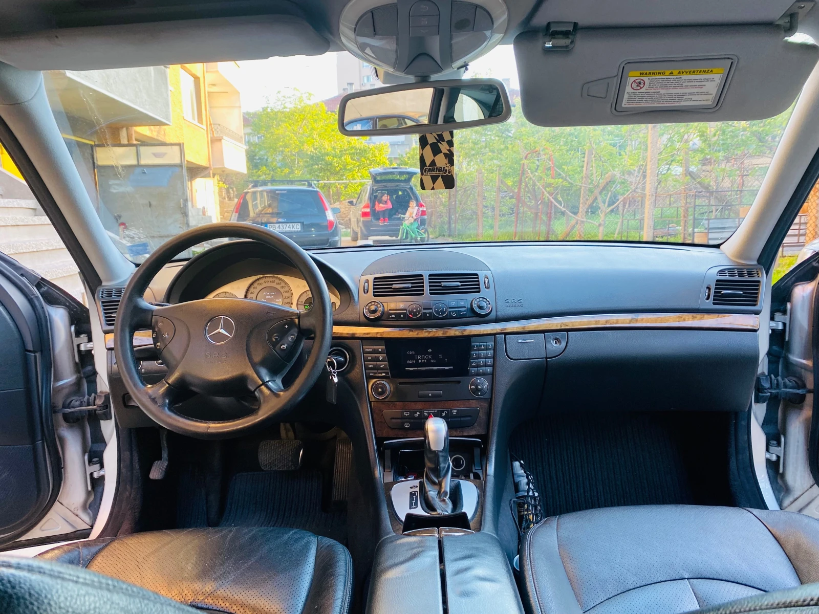 Mercedes-Benz E 280, снимка 6 - Автомобили и джипове - 54874732