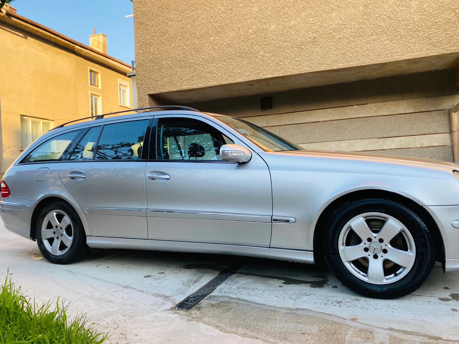 Mercedes-Benz E 280, снимка 12 - Автомобили и джипове - 54874732