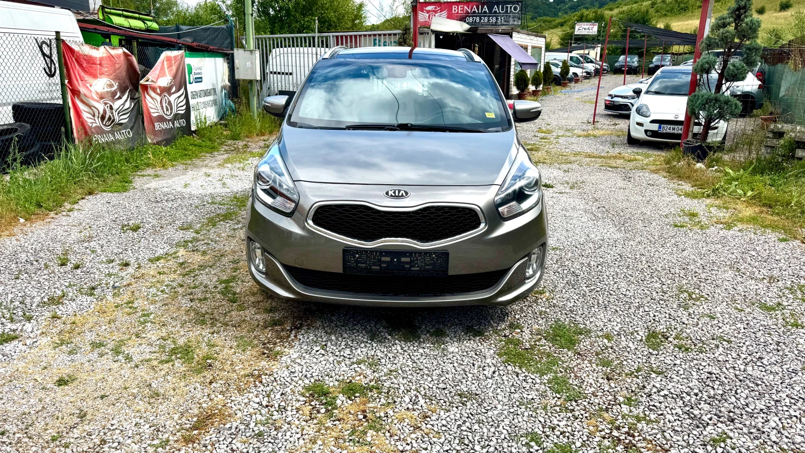 Kia Carens 1.7 CRDI LUXURY , снимка 2 - Автомобили и джипове - 55143708
