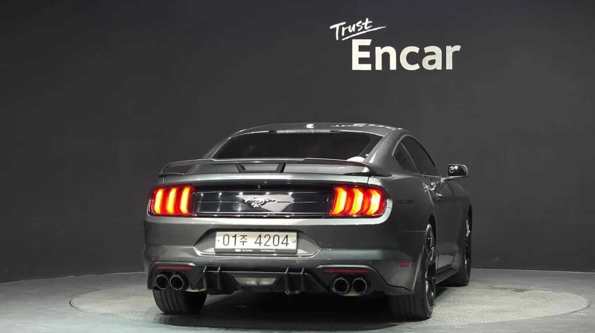 Ford Mustang ECOBOOST * 2018 * PREMIUM PKG * ОБДУХ * ДИГ ТАБЛО , снимка 4 - Автомобили и джипове - 55351357