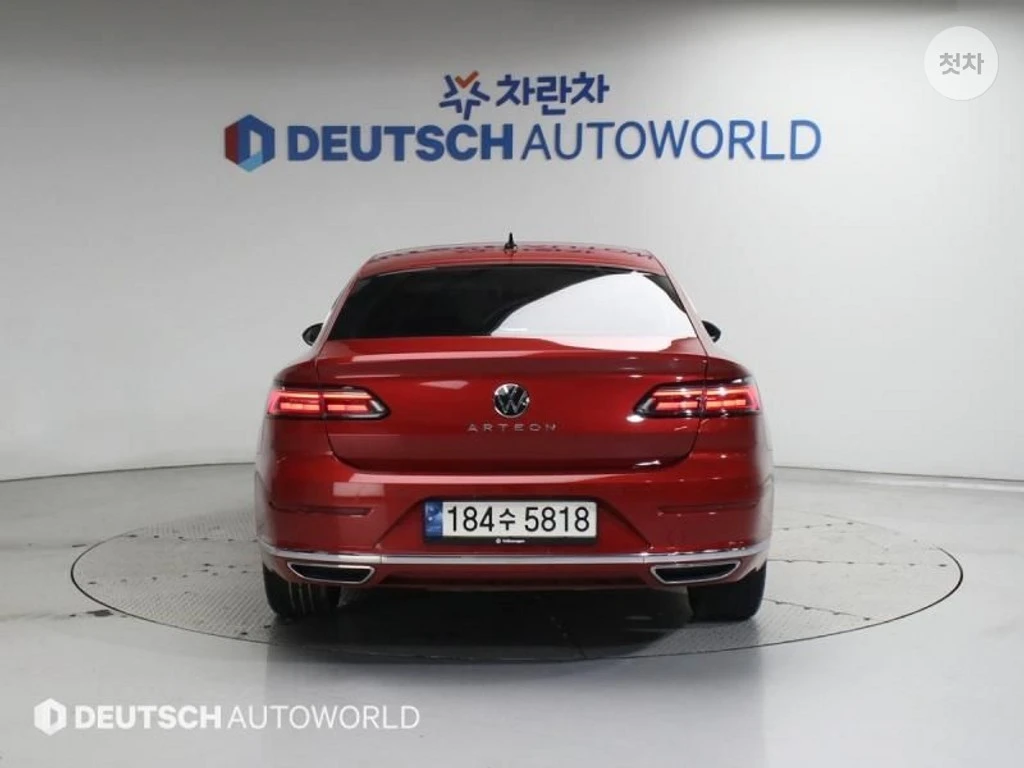VW Arteon 2.0TDI PRESTIGE HEAD UP/PANORAMA/360CAM, снимка 4 - Автомобили и джипове - 55403140