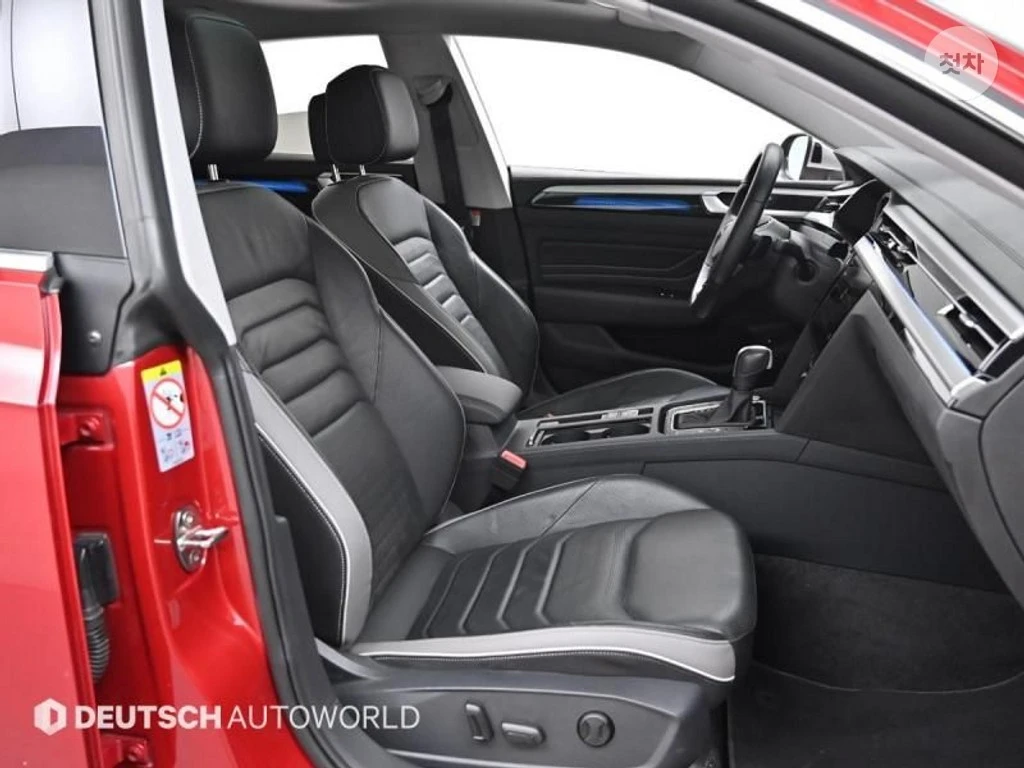 VW Arteon 2.0TDI PRESTIGE HEAD UP/PANORAMA/360CAM, снимка 14 - Автомобили и джипове - 55403140