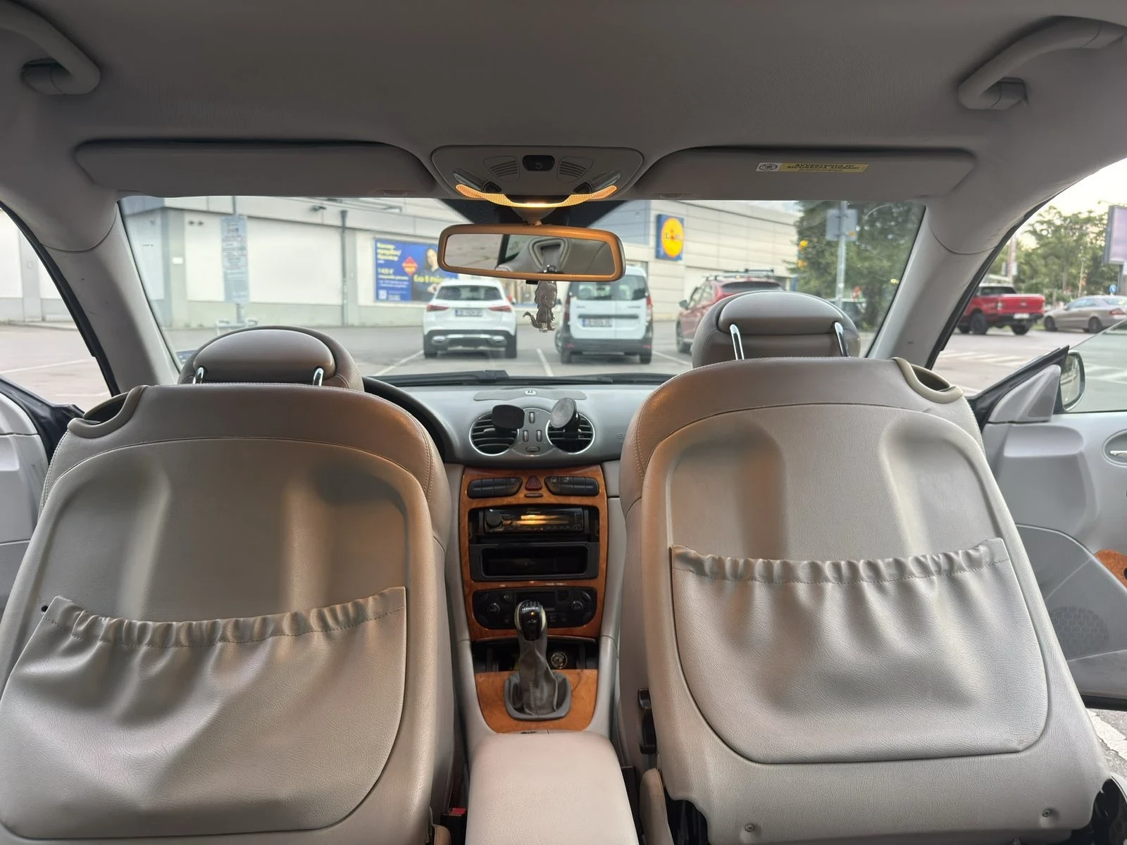 Mercedes-Benz CLK, снимка 7 - Автомобили и джипове - 55671504