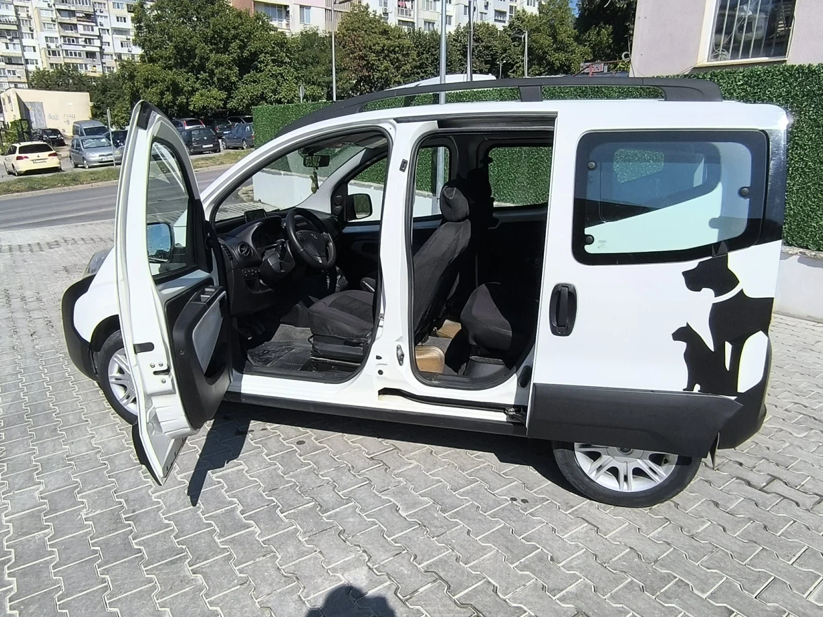 Peugeot Bipper 1.3 DCI, снимка 14 - Автомобили и джипове - 55867853