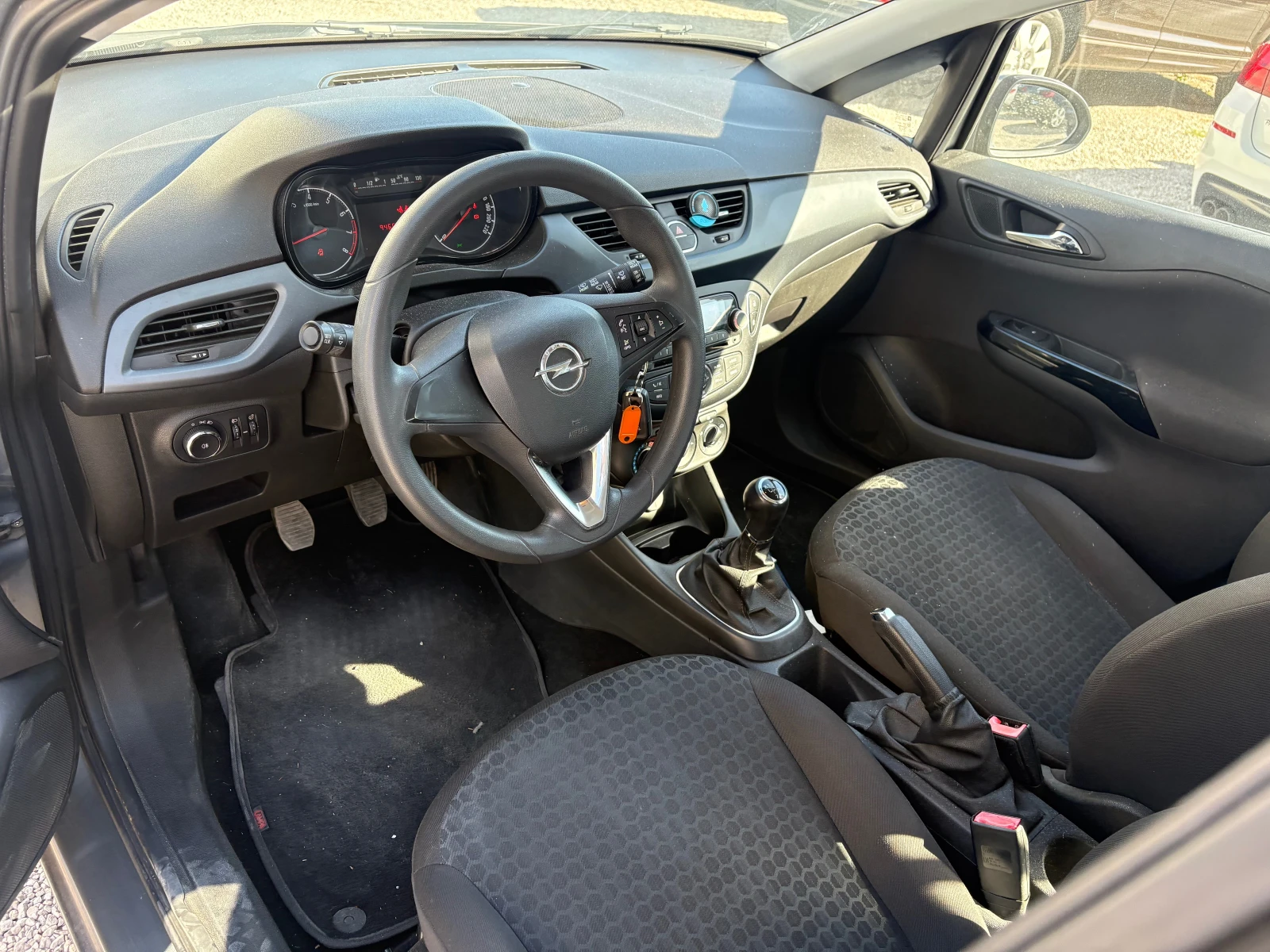 Opel Corsa 1.2i/138х.км., снимка 7 - Автомобили и джипове - 55948040