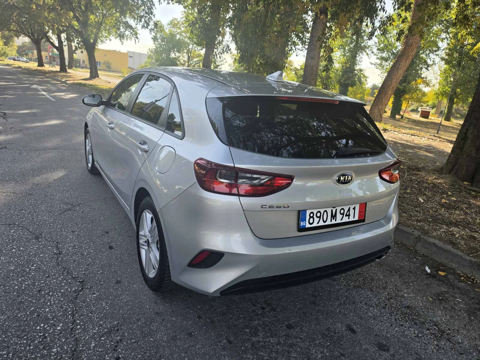 Kia Ceed 1.4 mpi, снимка 11 - Автомобили и джипове - 56434819