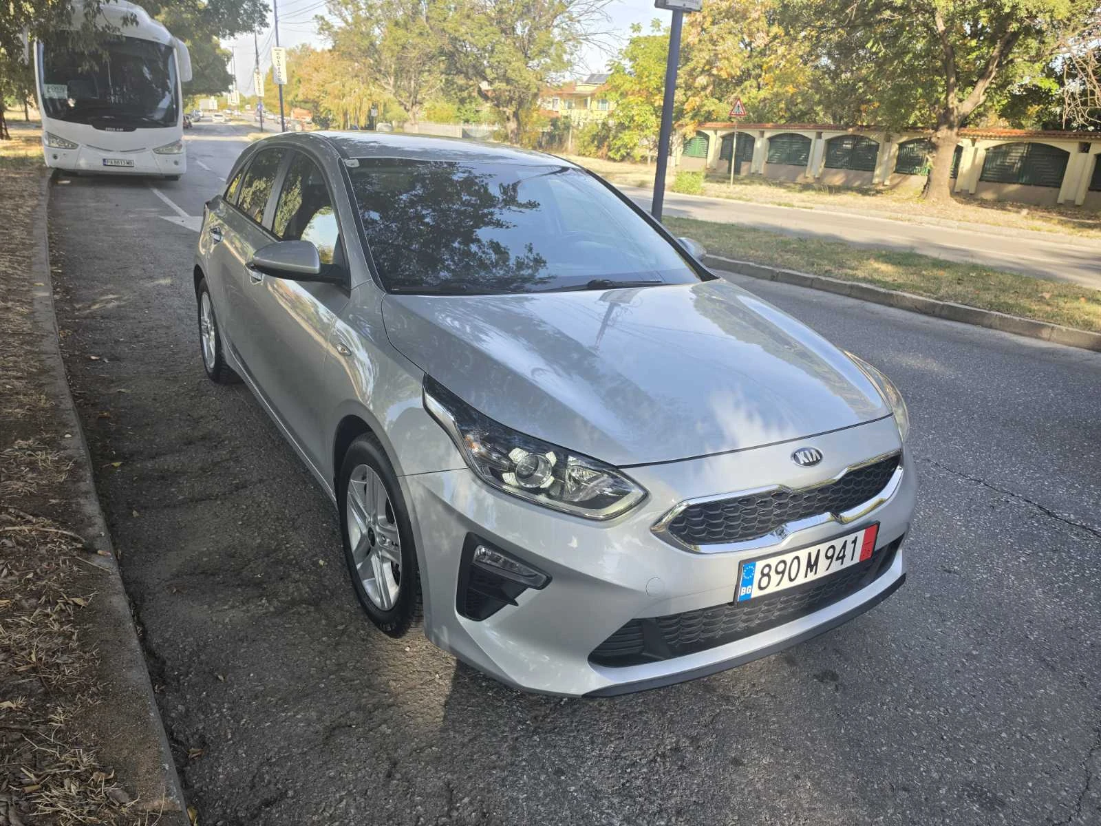 Kia Ceed 1.4 mpi, снимка 9 - Автомобили и джипове - 56434819