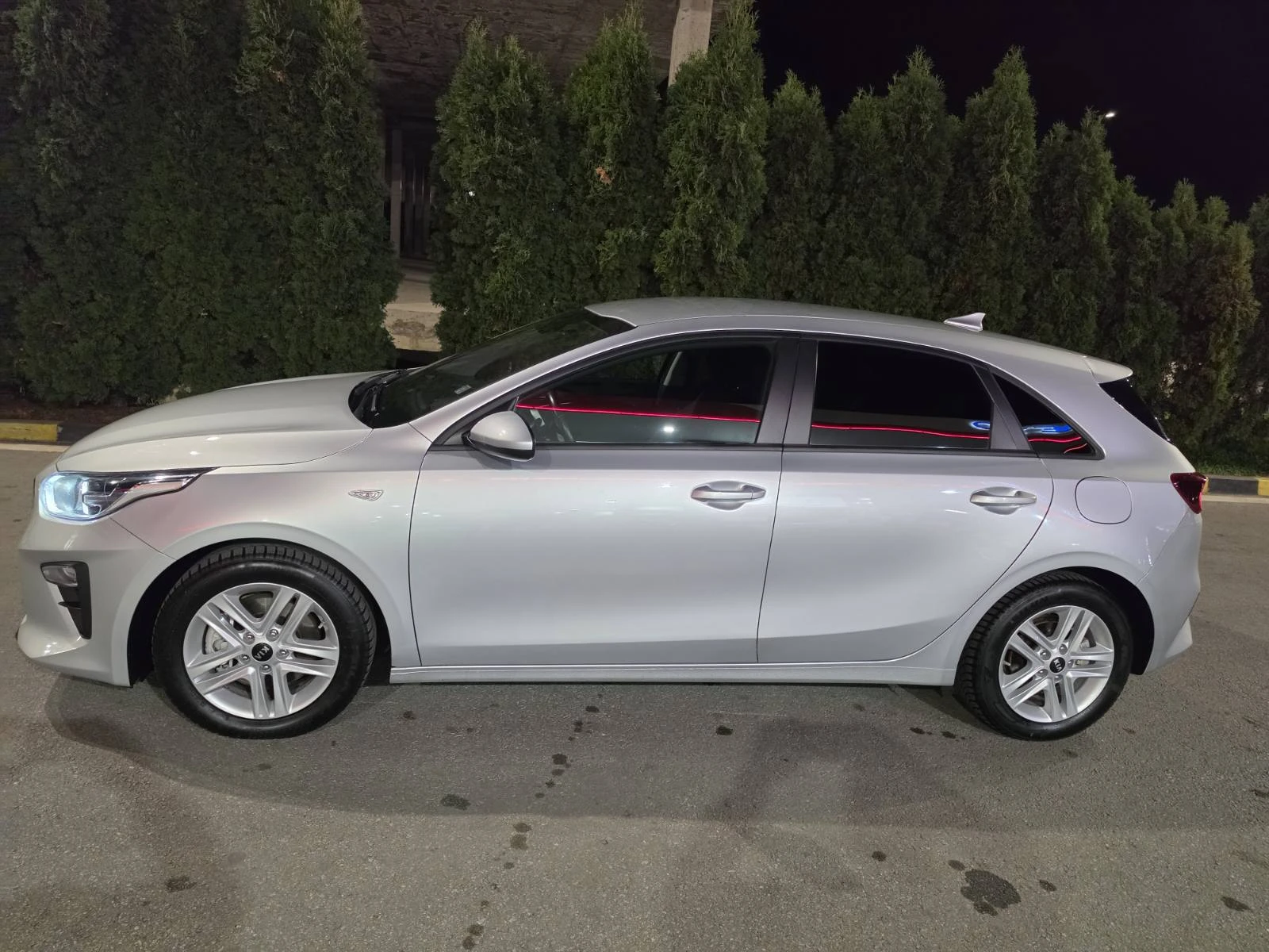 Kia Ceed 1.4 mpi, снимка 6 - Автомобили и джипове - 56434819