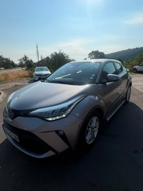 Toyota C-HR 1.8 hibrid топ състояние, снимка 3