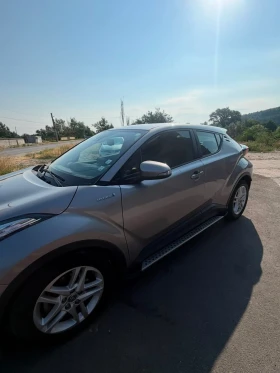Toyota C-HR 1.8 hibrid топ състояние, снимка 6