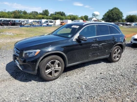  Mercedes-Benz GLC 30...