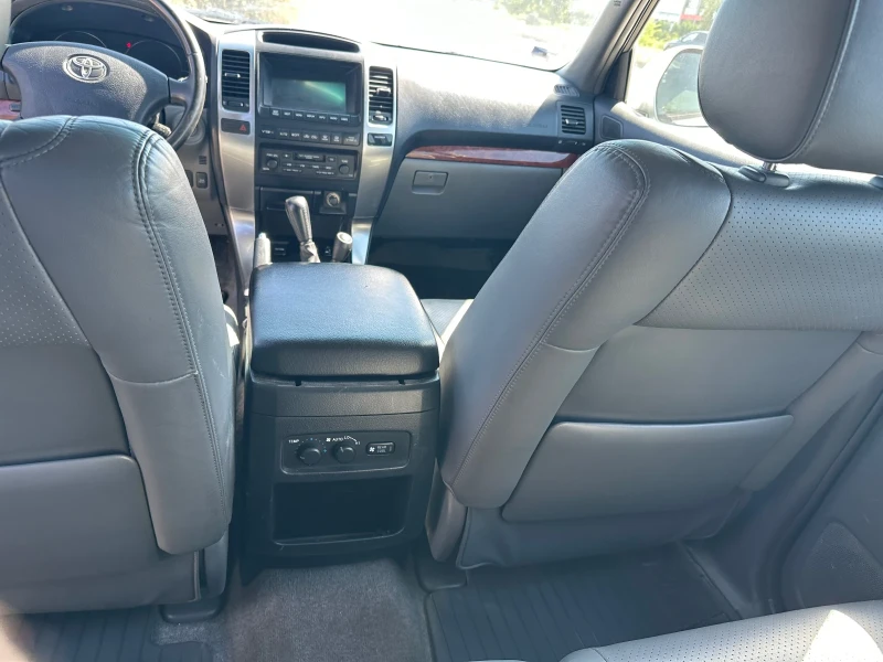 Toyota Land cruiser 120, снимка 11 - Автомобили и джипове - 51464950