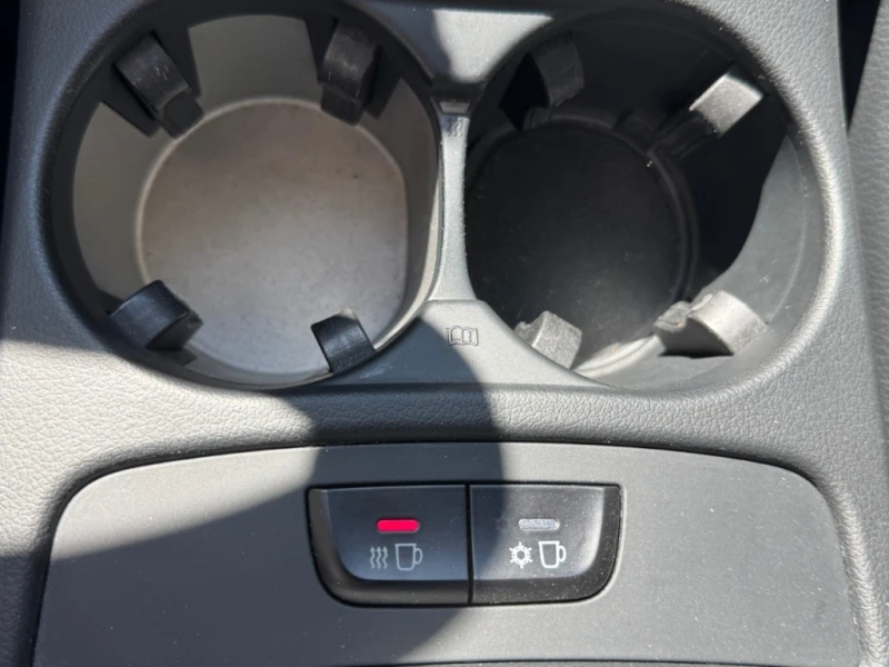 Audi Q5 2.0i Turbo* 211p.s.* Navi* Koжа* Панорама, снимка 16 - Автомобили и джипове - 51868158