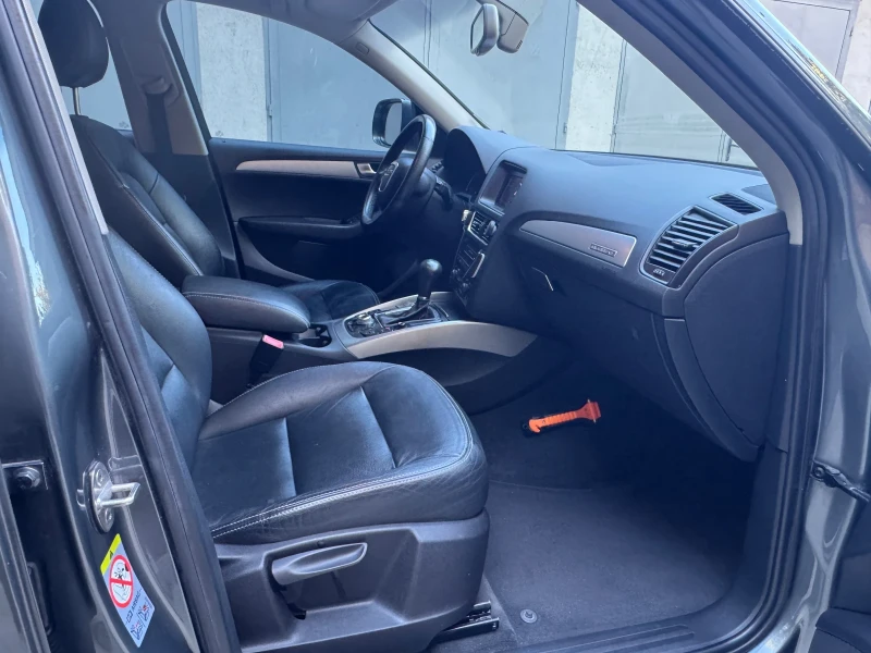 Audi Q5 2.0i Turbo* 211p.s.* Navi* Koжа* Панорама, снимка 13 - Автомобили и джипове - 51868158