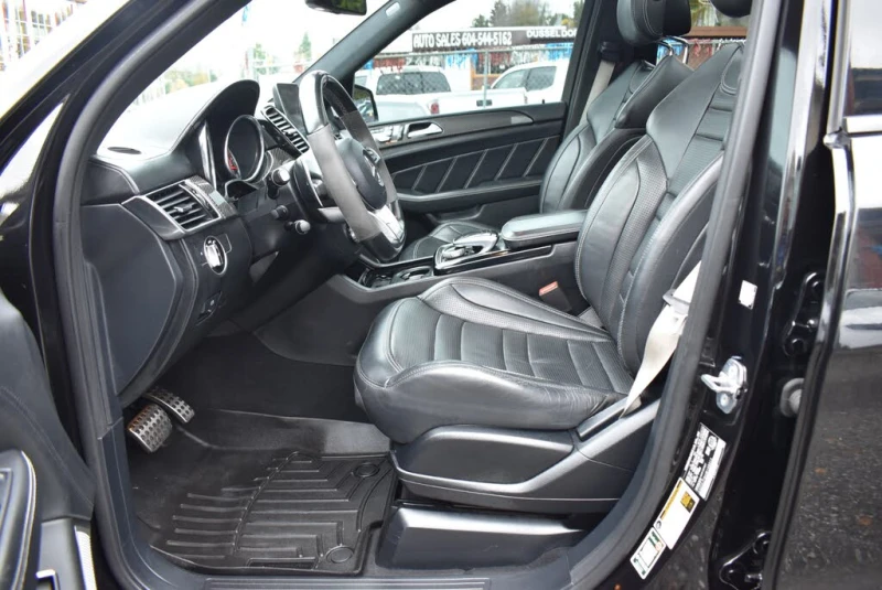 Mercedes-Benz GLE 63 S AMG МАСАЖ* ОБДУХ* 360* СЛ.ЛЕНТИ* , снимка 9 - Автомобили и джипове - 52268886