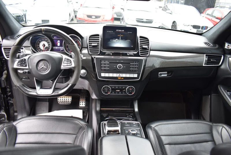 Mercedes-Benz GLE 63 S AMG МАСАЖ* ОБДУХ* 360* СЛ.ЛЕНТИ* , снимка 10 - Автомобили и джипове - 52268886