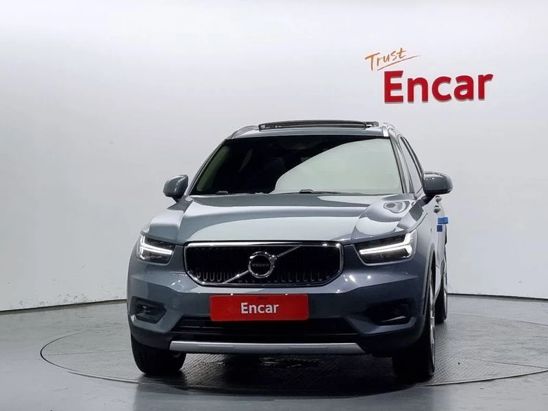 Volvo XC40 2.0 Automatic, снимка 3 - Автомобили и джипове - 55976157