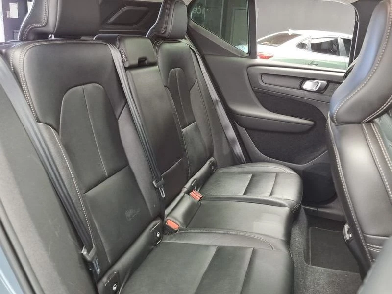 Volvo XC40 2.0 Automatic, снимка 12 - Автомобили и джипове - 55976157