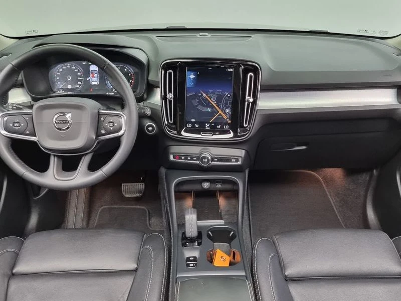 Volvo XC40 2.0 Automatic, снимка 7 - Автомобили и джипове - 55976157