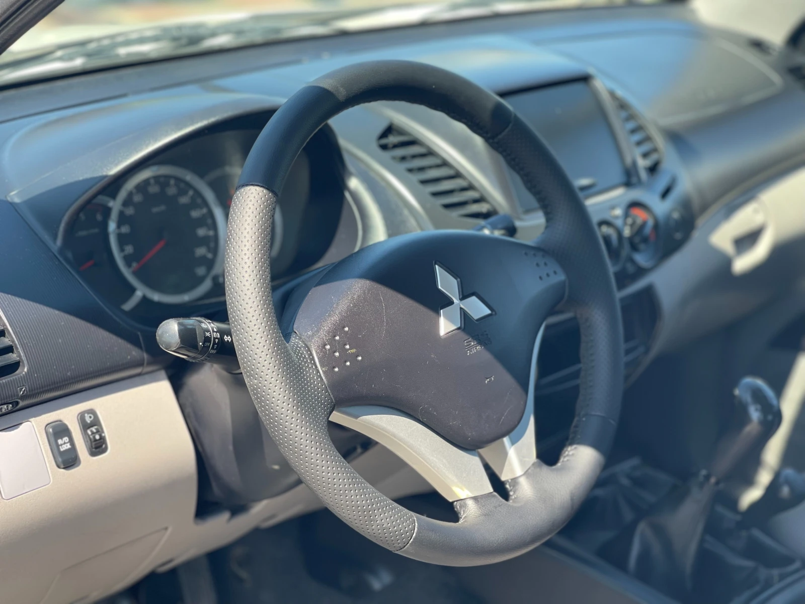 Mitsubishi L200 2.5Di-D 4x4 Facelift | Mobile.bg — изображение 15