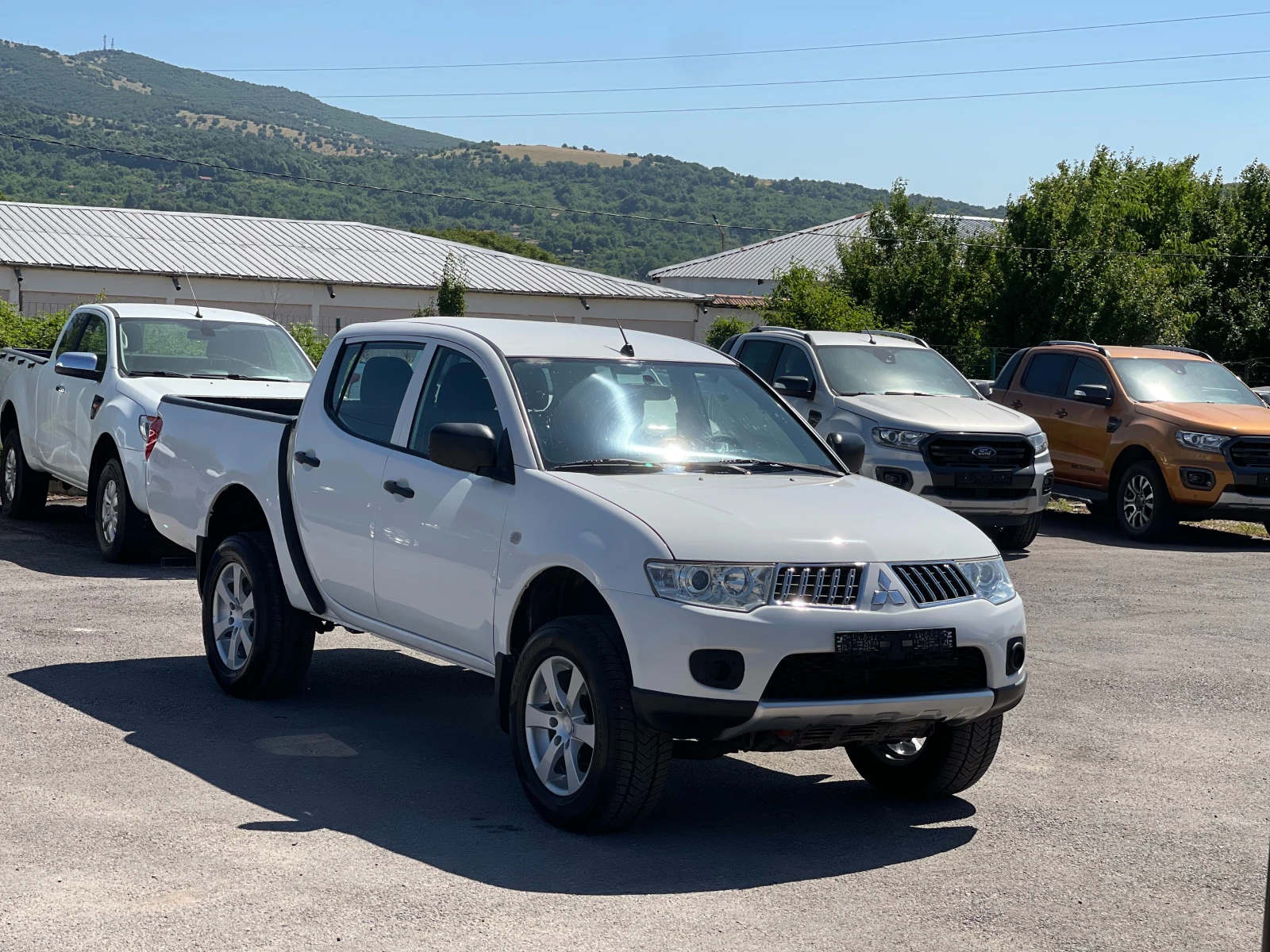 Mitsubishi L200 2.5Di-D 4x4 Facelift - изображение 8