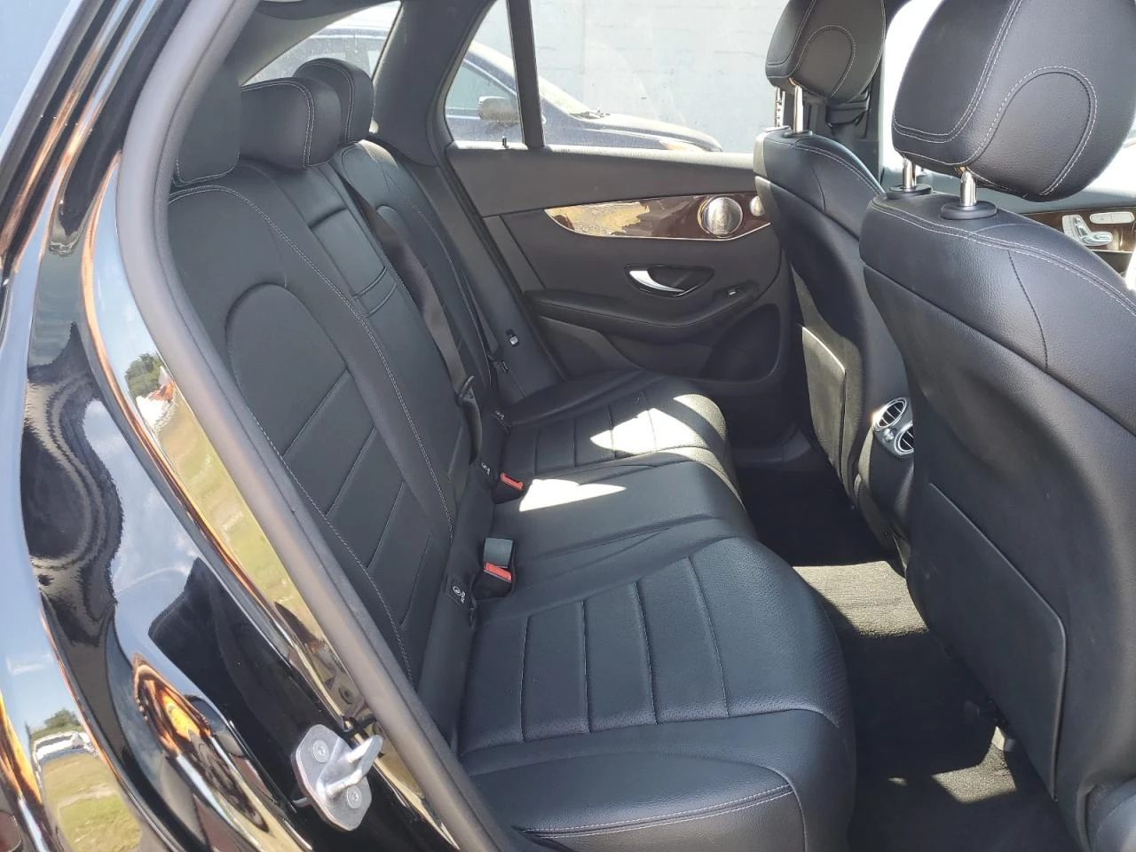 Mercedes-Benz GLC 300 4MATIC/BURMESTER/ПАНОРАМА - изображение 10