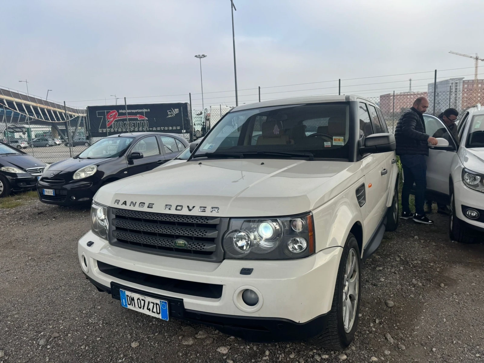 Land Rover Range Rover Sport (KATO НОВА)^(4x4)