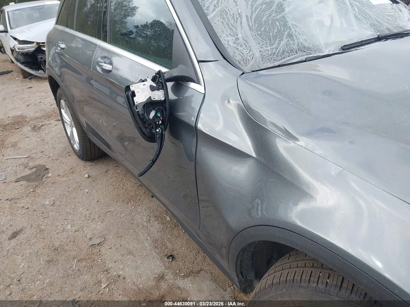 Mercedes-Benz GLC 300 2.0l, снимка 6 - Автомобили и джипове - 54047283