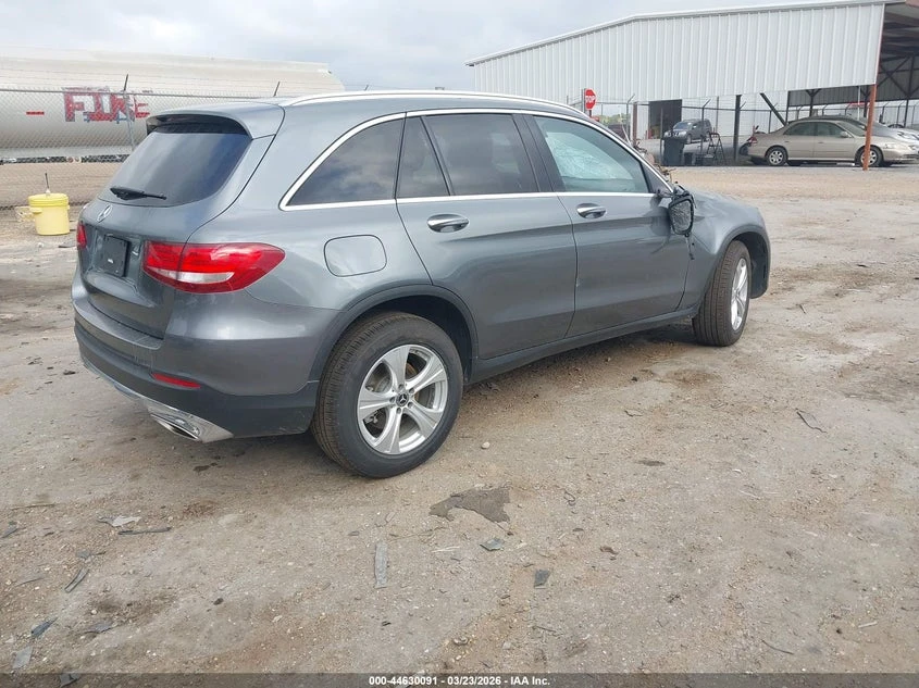 Mercedes-Benz GLC 300 2.0l, снимка 4 - Автомобили и джипове - 54047283