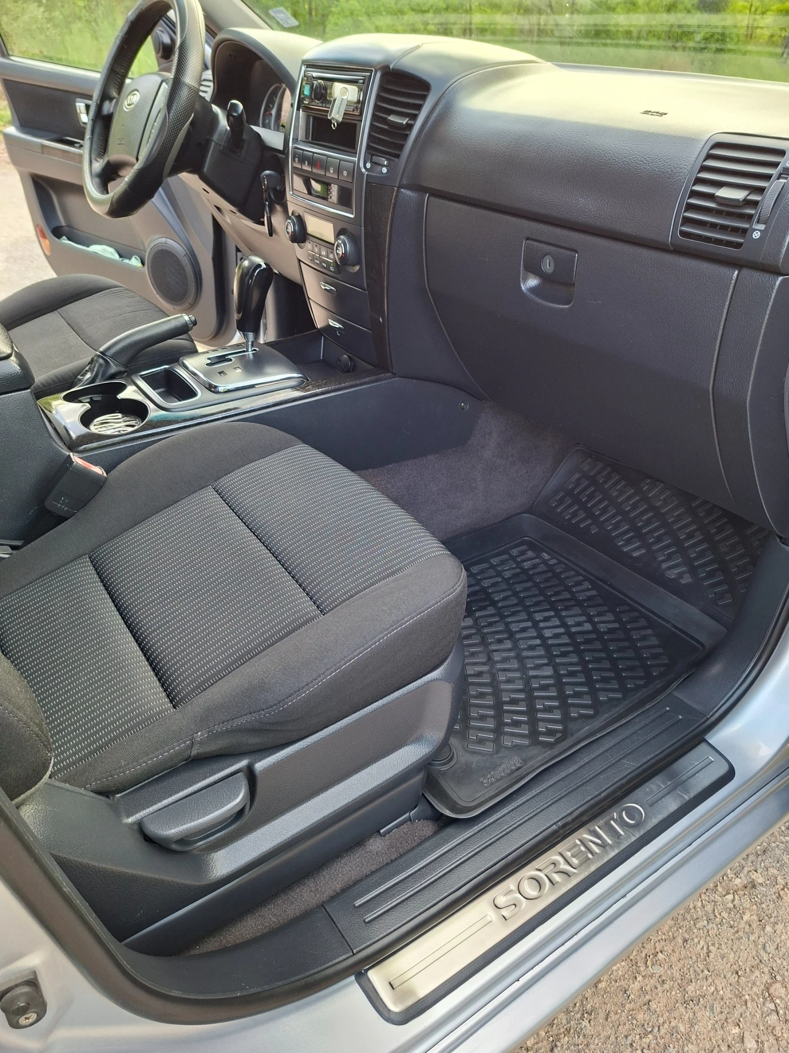 Kia Sorento, снимка 9 - Автомобили и джипове - 54780696