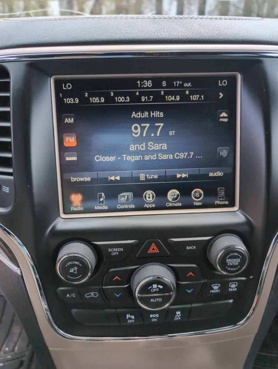Jeep Grand cherokee Overland* 5.7HEMI* 158к км* Отличен* Обслужен* , снимка 11 - Автомобили и джипове - 54893705