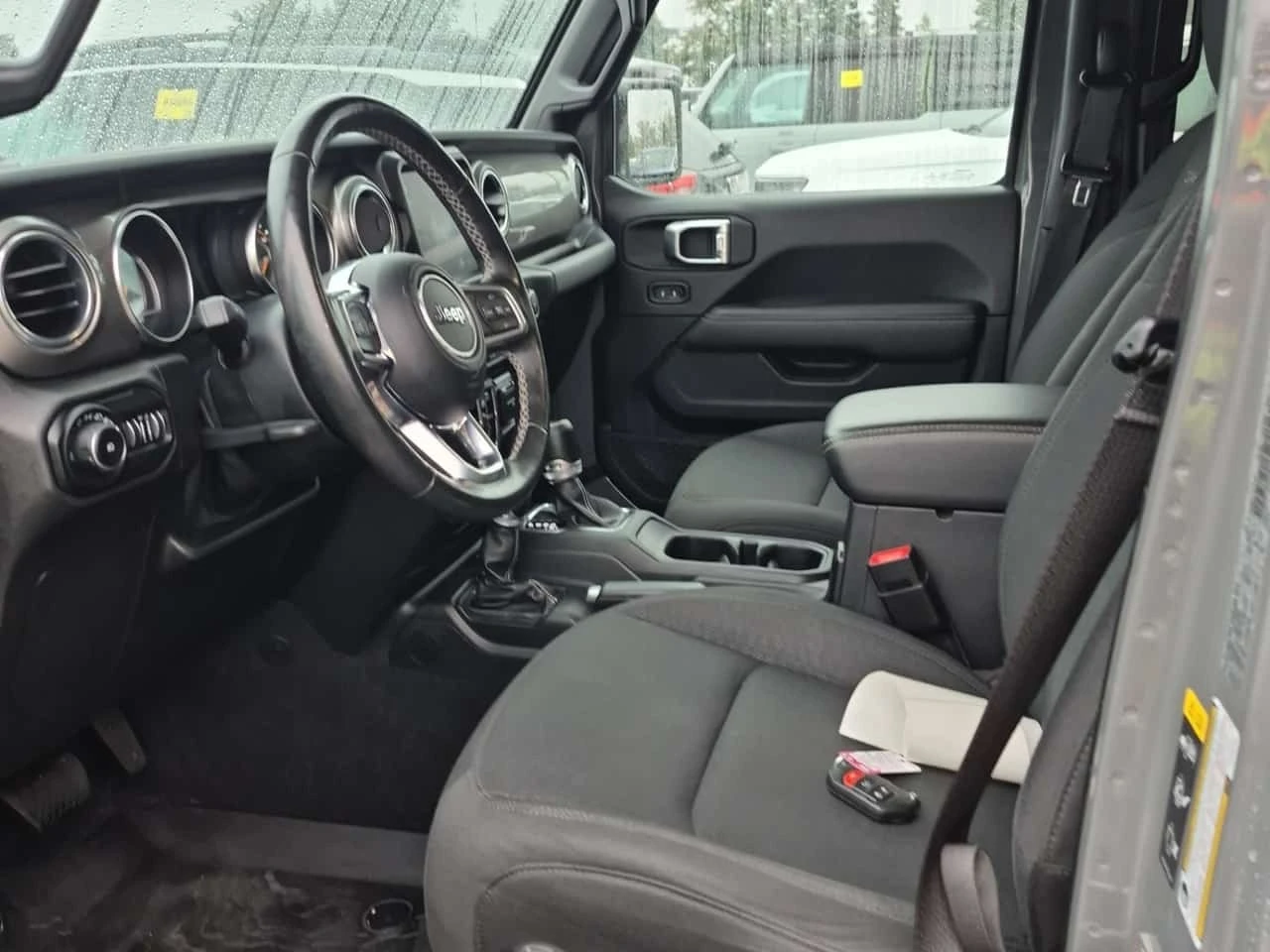 Jeep Wrangler * SAHARA * CARFAX * ПОДГРЕВ * , снимка 8 - Автомобили и джипове - 56162121
