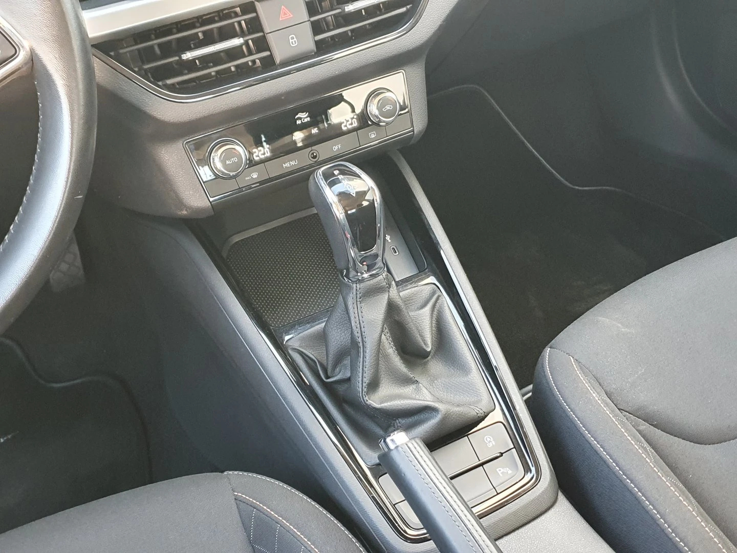 Skoda Kamiq, снимка 14 - Автомобили и джипове - 56421997