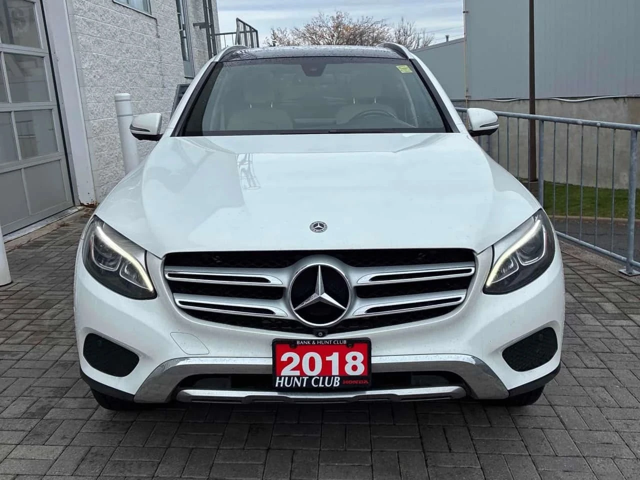 Mercedes-Benz GLC 300, снимка 2 - Автомобили и джипове - 56691321