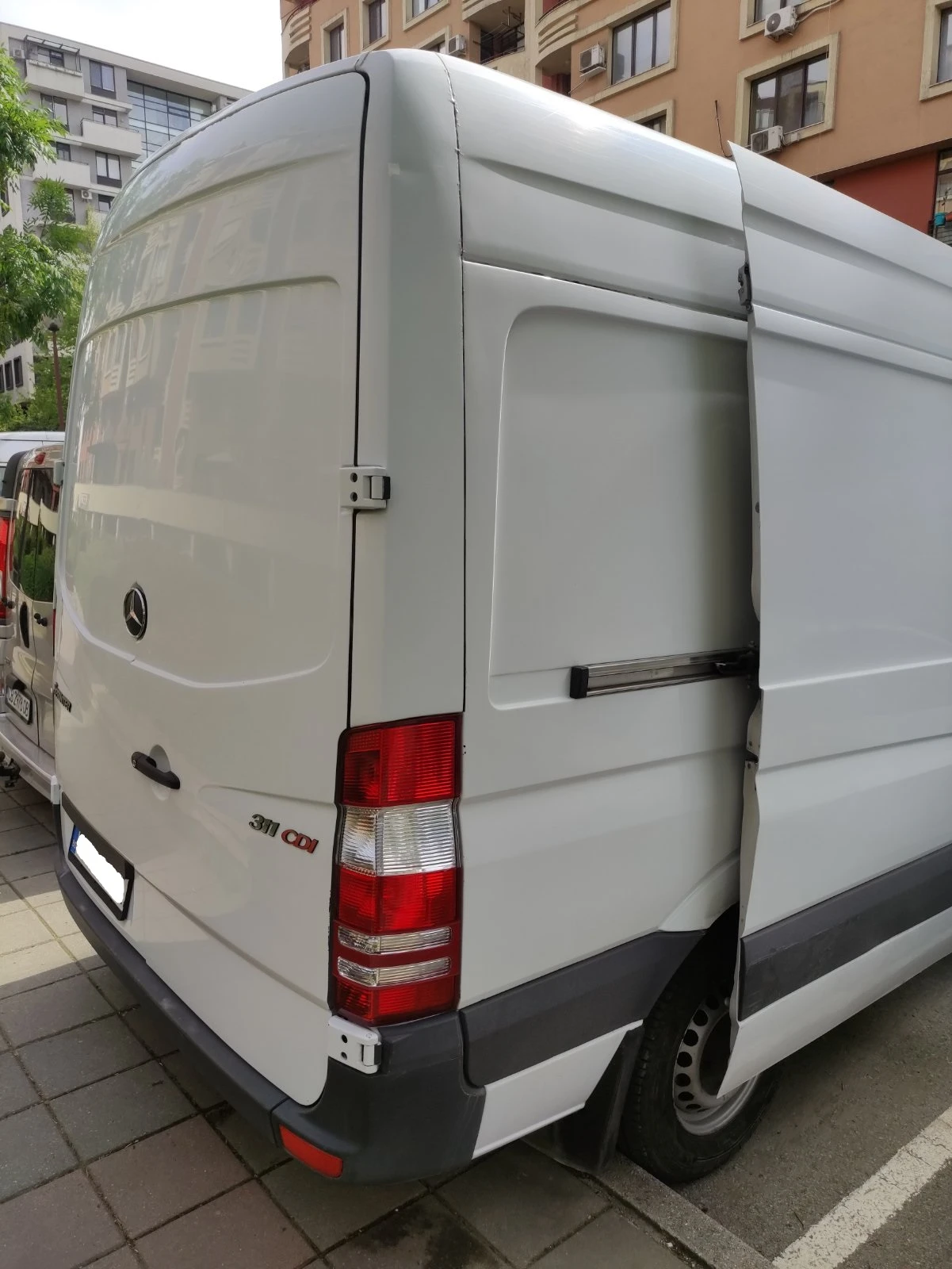 Mercedes-Benz Sprinter 311, снимка 4 - Бусове и автобуси - 54508448