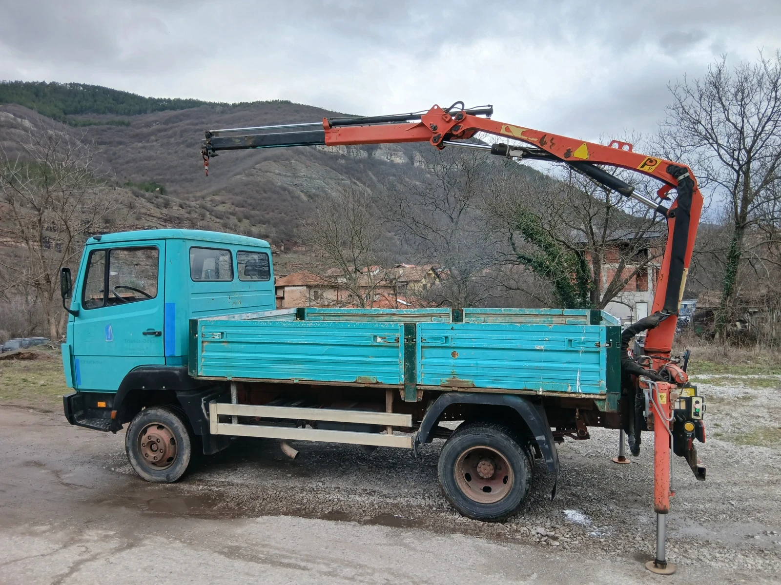 Mercedes-Benz 809 Кран - изображение 2