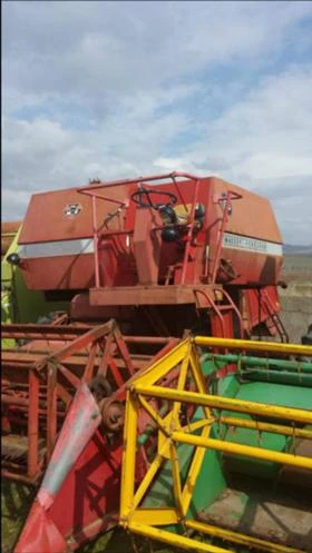      Massey Ferguson MF186 - 3  MF 307, MF 240