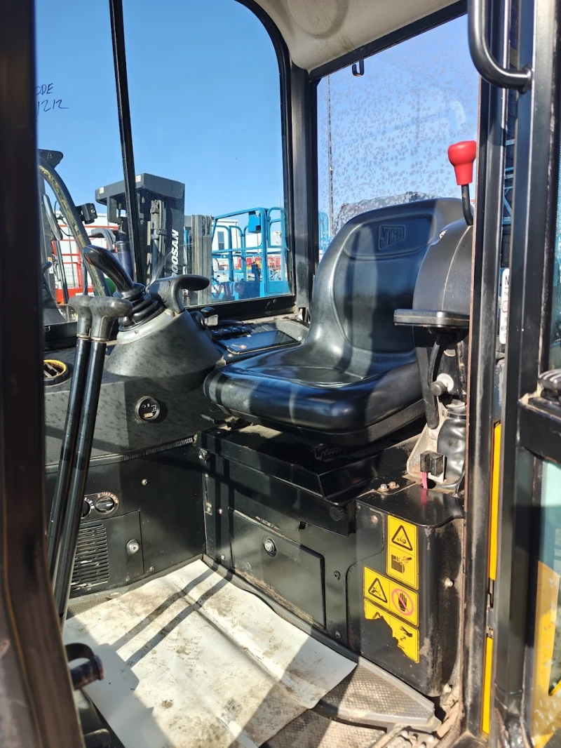 Багер JCB 15C-1, снимка 9 - Индустриална техника - 53179568