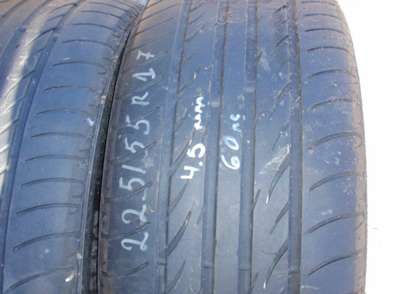 Гуми Летни 225/55R17, снимка 4 - Гуми и джанти - 8374267